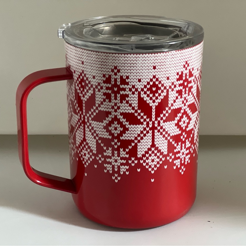 Red and white knitted snowflake tumbler